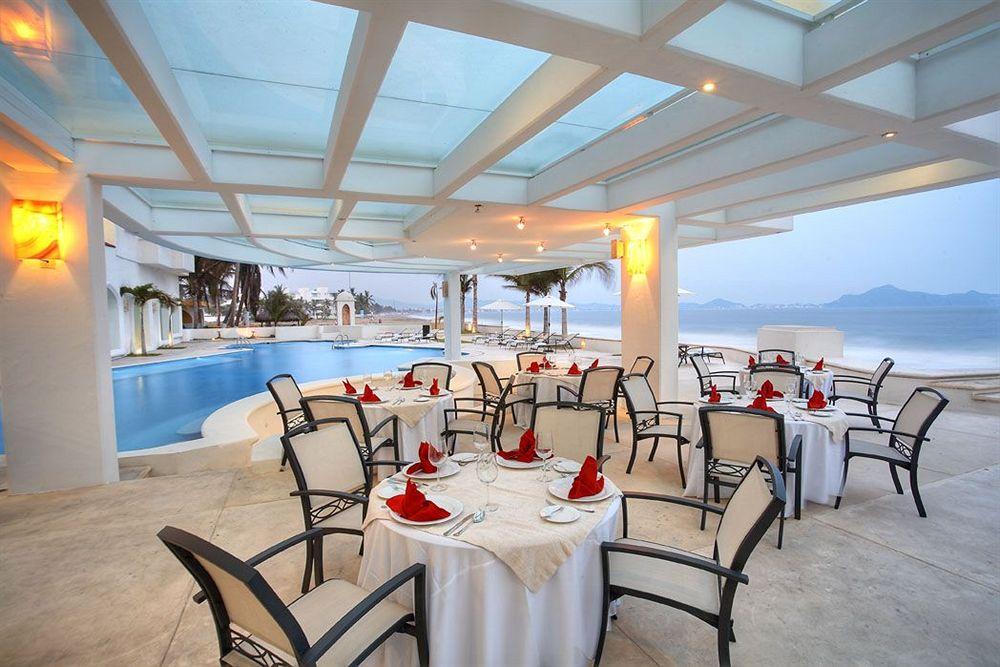 Camino Real Manzanillo Hotel Restaurant foto
